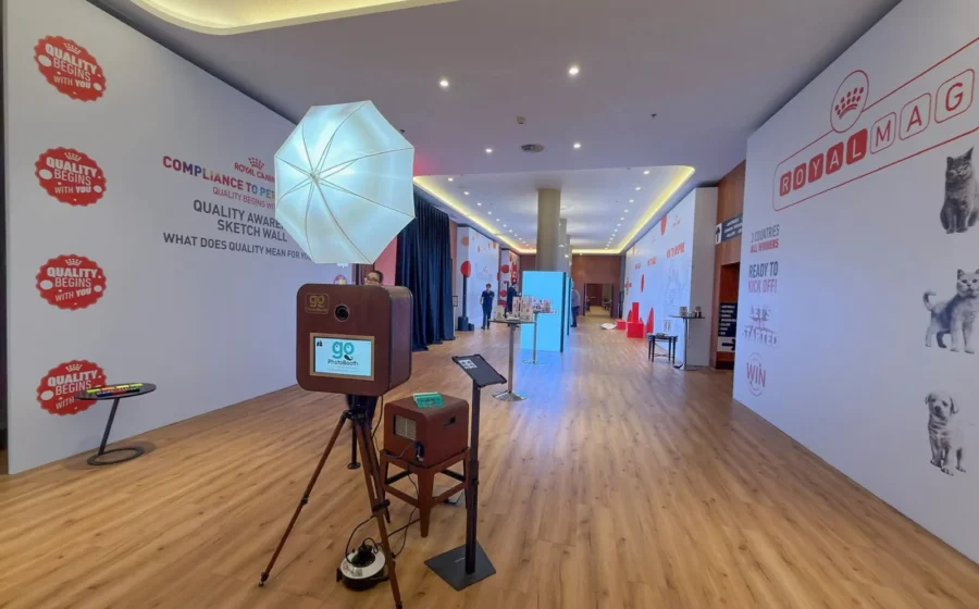 Το Vintage GoPhotoBooth στον χώρο του συνεδρίου πωλήσεων της Royal Canin στο Makedonia Palace στη Θεσσαλονίκη